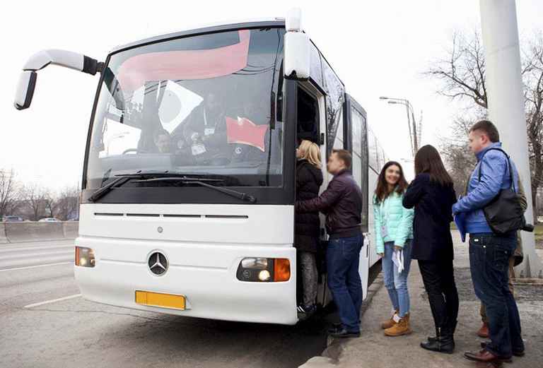 Заказ автобуса из Калининграда в Санкт-Петербург